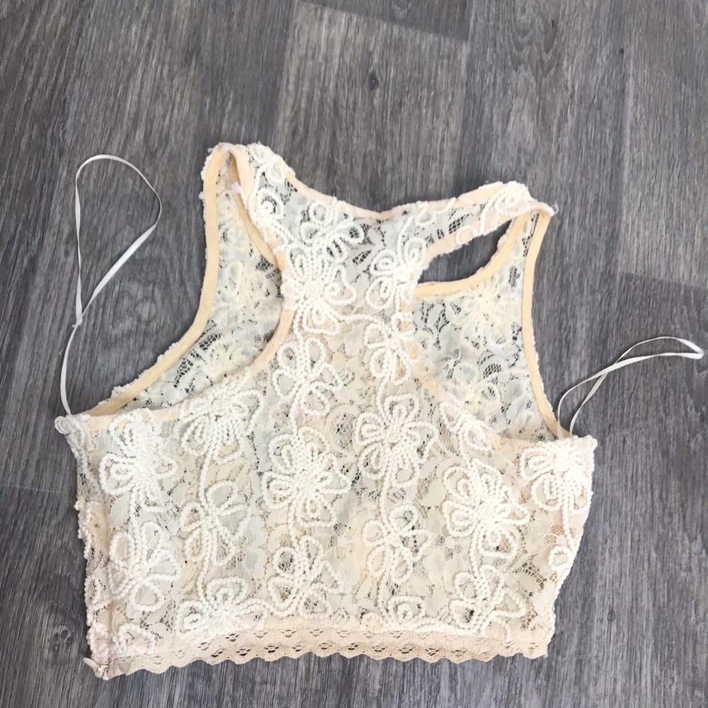 Crop top - Picture 2 of 3